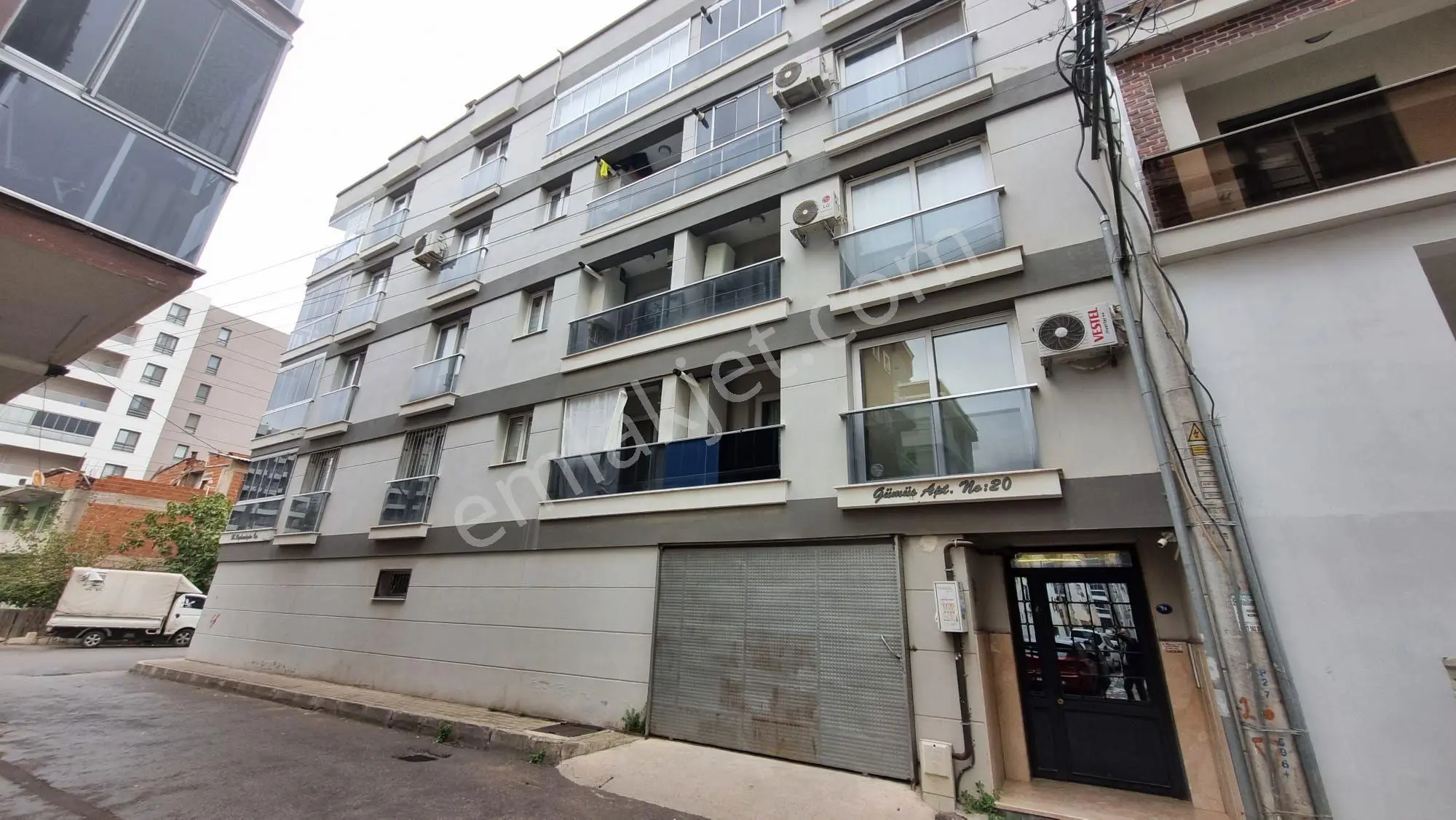 Karşıyaka Cumhuriyet Mah. İskanlı, Kapalı Otoparklı, Doğalgazlı Fırsat 2+1 Daire — fotoğraf 52