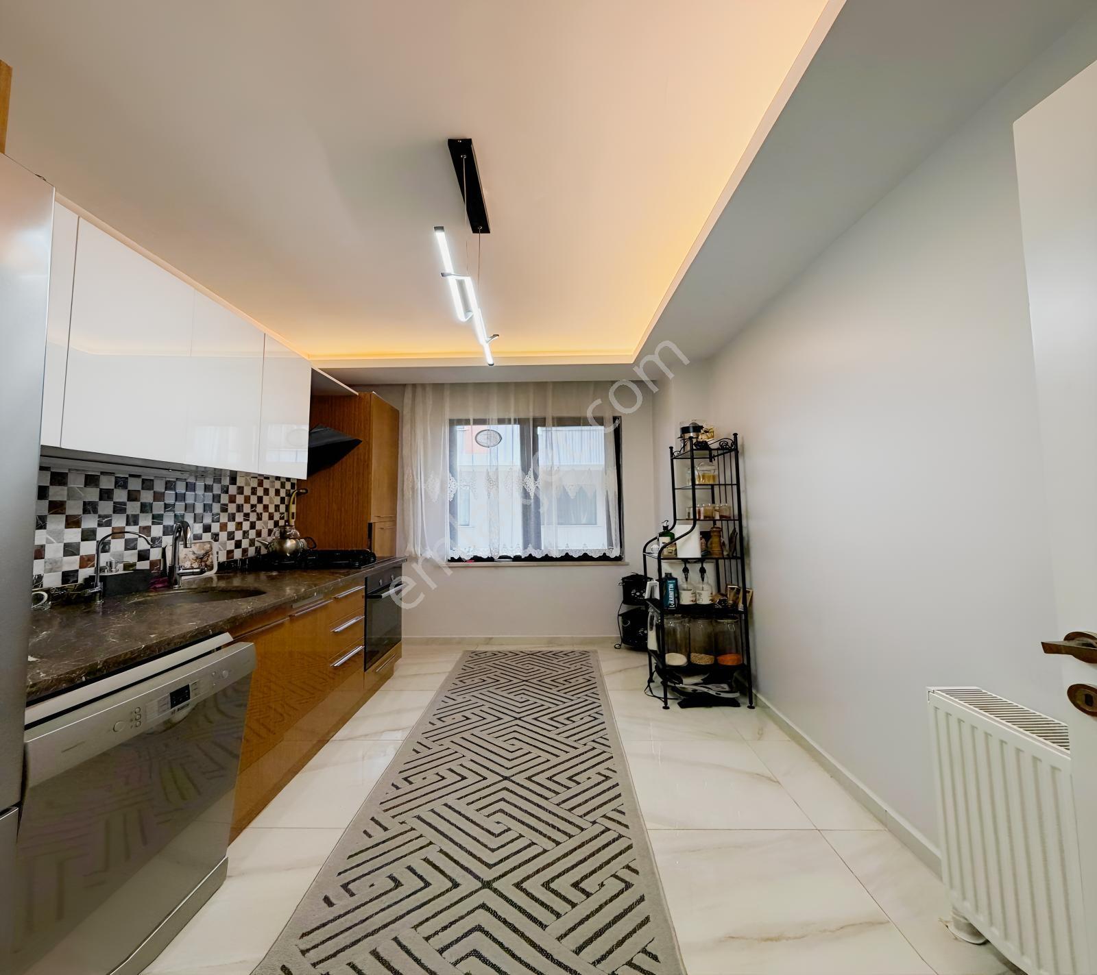 Full Konsept Sitede Özel Bahçeli 2+1 Ara Kat Daire — fotoğraf 8