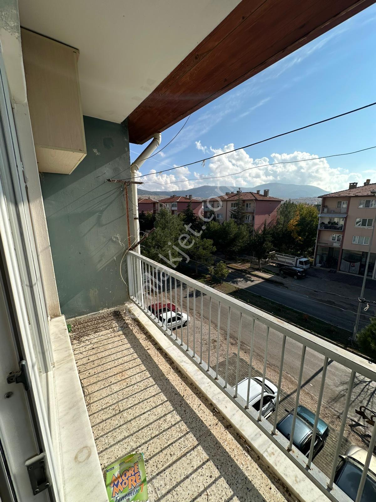 Dörtyol Mahallesi’nde Satılık Dükkan Üstü Daire — fotoğraf 3