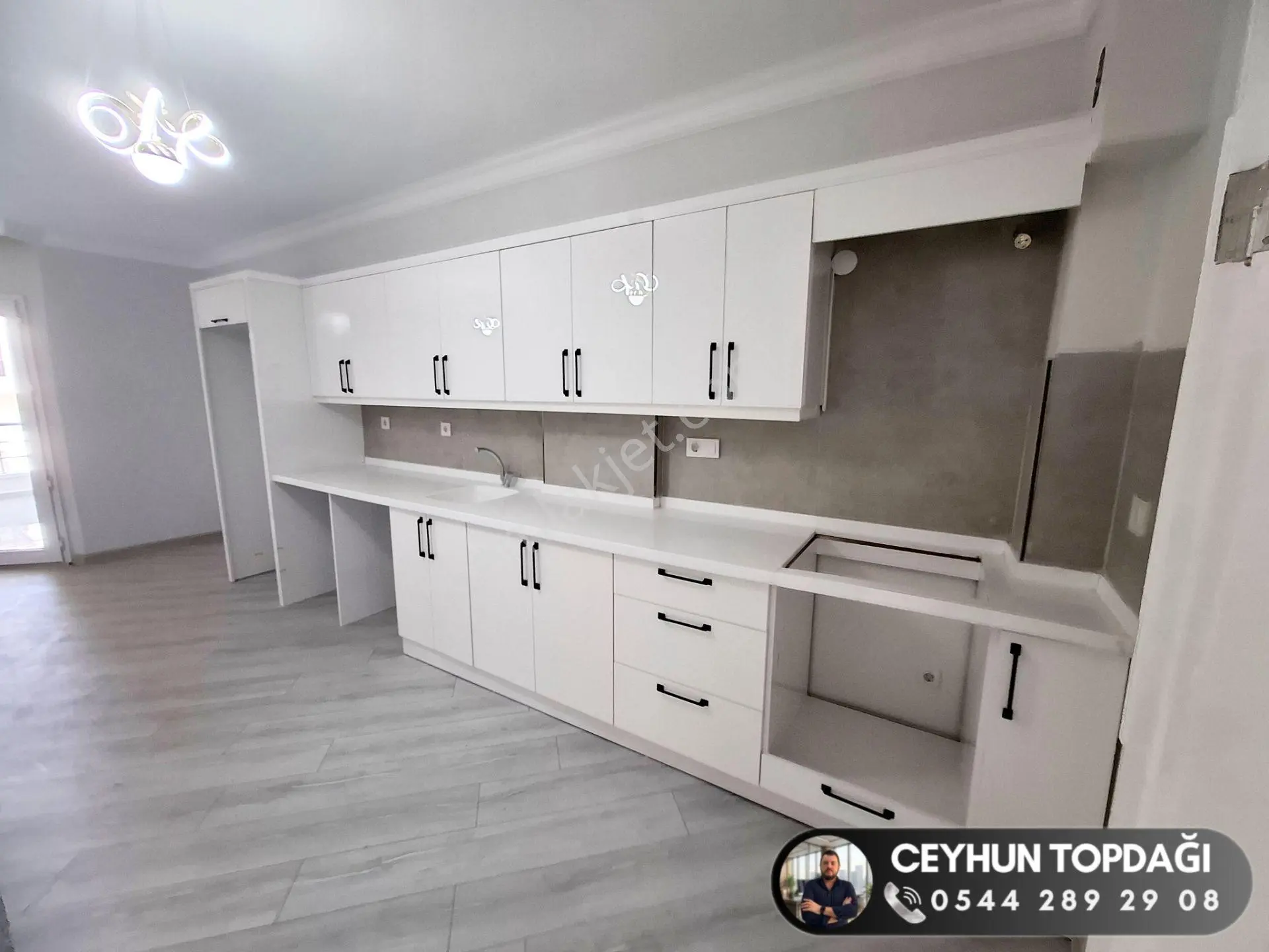Didim'de Satılık Havuzlu Sitede 2+1 Orta Kat Ön Cephe Havuz Manzaralı Daire — fotoğraf 10