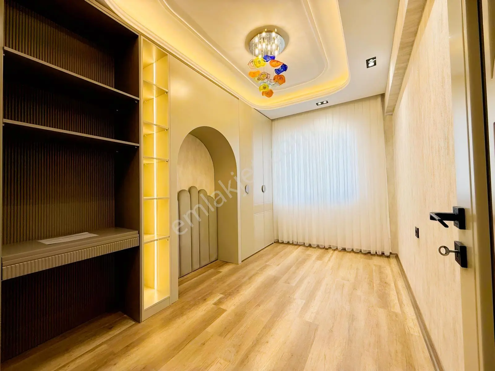 Ertuğrul Gazi Mahallesinde Ultra Lüks 3.5+1 Dairelerde — fotoğraf 9