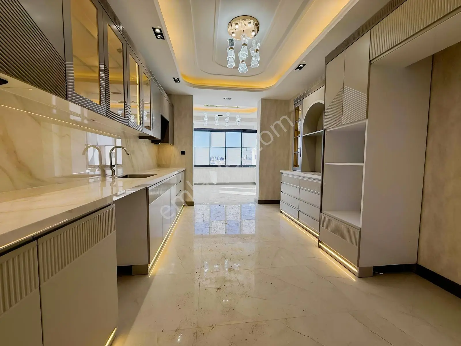 Ertuğrul Gazi Mahallesinde Ultra Lüks 3.5+1 Dairelerde — fotoğraf 15
