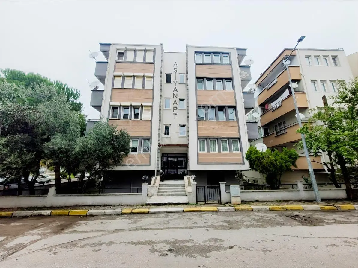 Bahçelievler'De Satılık 3+1 Ara Kat Fırsat Daire