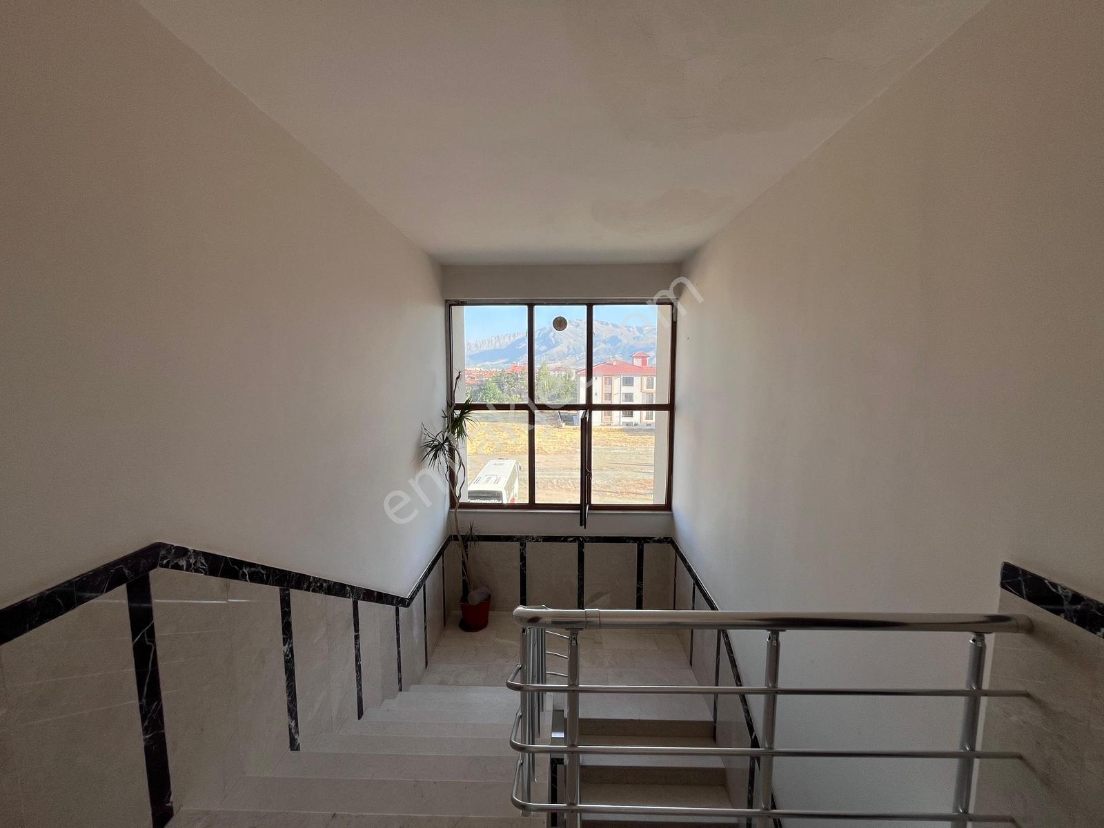 Remax Dem'den Arslanlı Mah. 220m² 4+1 Satılık Daire — fotoğraf 5