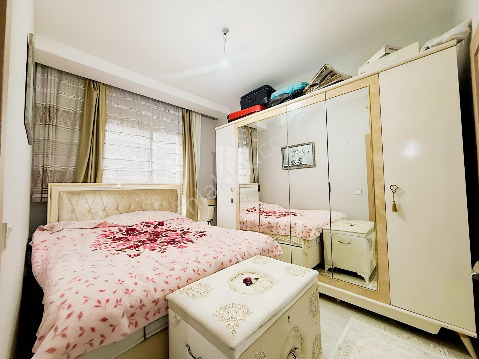 Metrobüse Marmara Park'a Komşu Site İçinde 2+1 Balkonlu Daire — fotoğraf 17