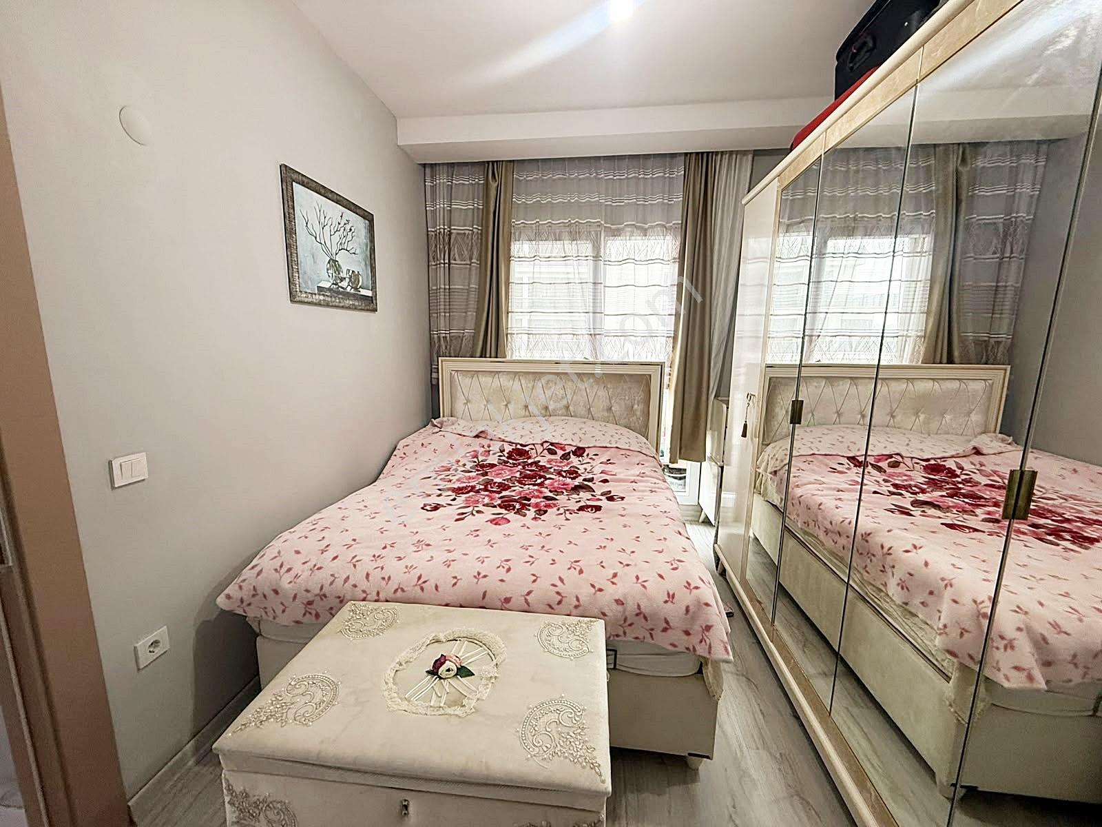 Metrobüse Marmara Park'a Komşu Site İçinde 2+1 Balkonlu Daire — fotoğraf 21