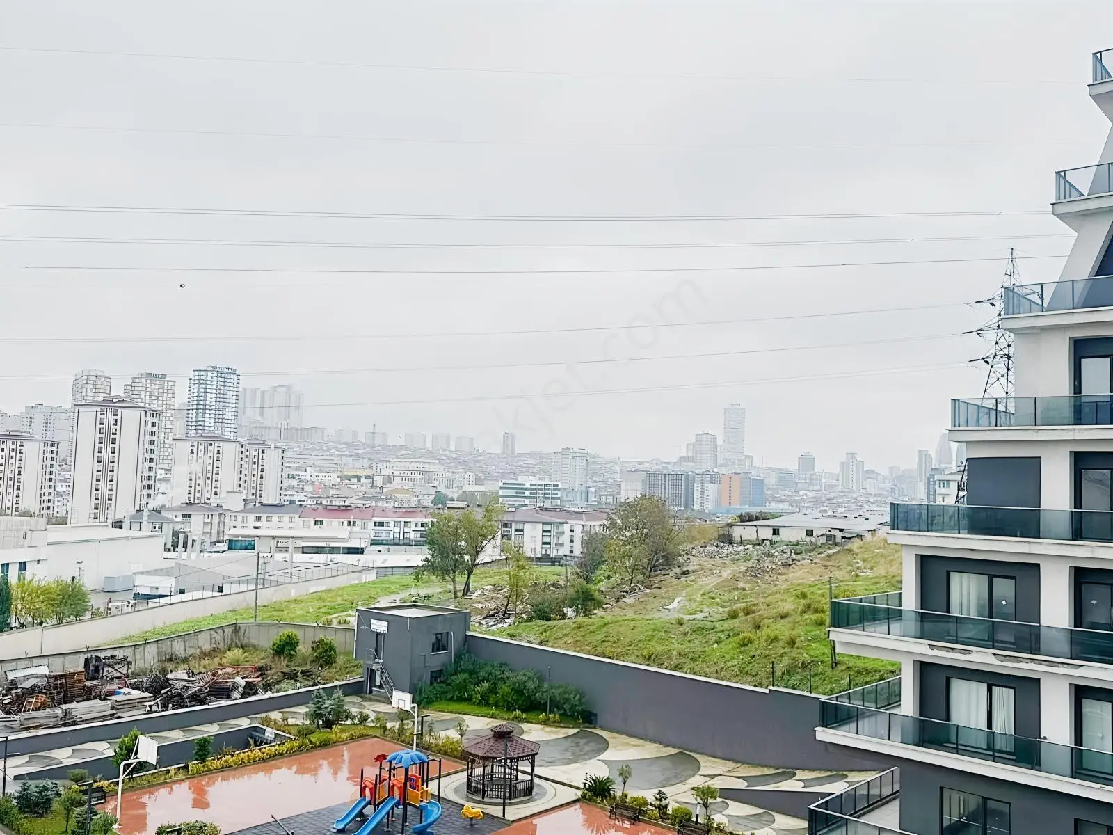 Metrobüse Marmara Park'a Komşu Site İçinde 2+1 Balkonlu Daire — fotoğraf 38