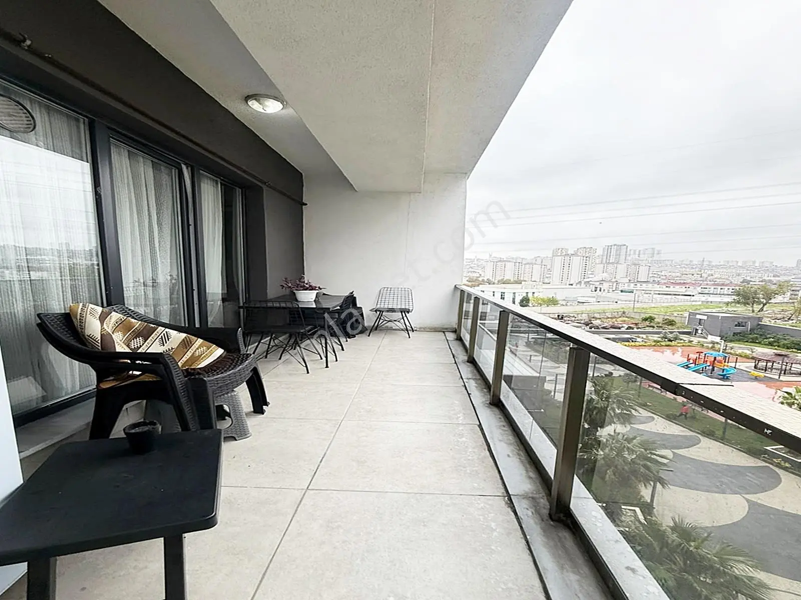 Metrobüse Marmara Park'a Komşu Site İçinde 2+1 Balkonlu Daire — fotoğraf 41
