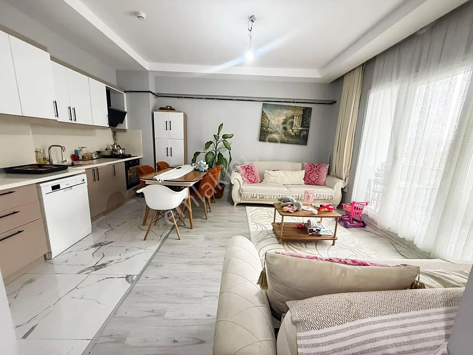 Metrobüse Marmara Park'a Komşu Site İçinde 2+1 Balkonlu Daire — fotoğraf 53