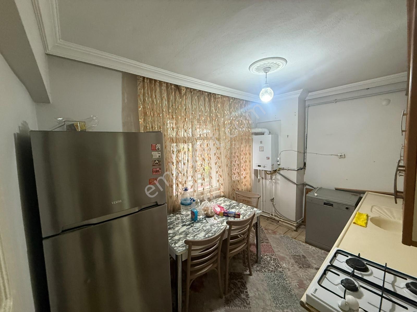 Es-as'tan Atatürk Mah'de Eşyalı Satılık Fırsat 1+1 Daire — fotoğraf 3