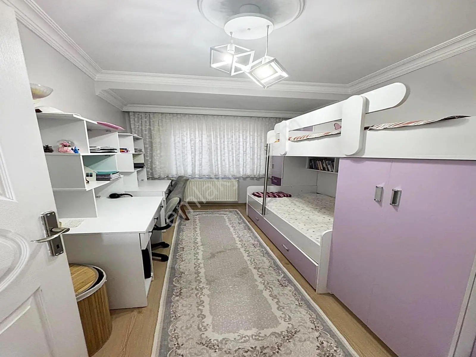 Eminevime Uygun Metrobüse Yakın Çift Balkonlu Ön Cephe 2+1 Daire — fotoğraf 38