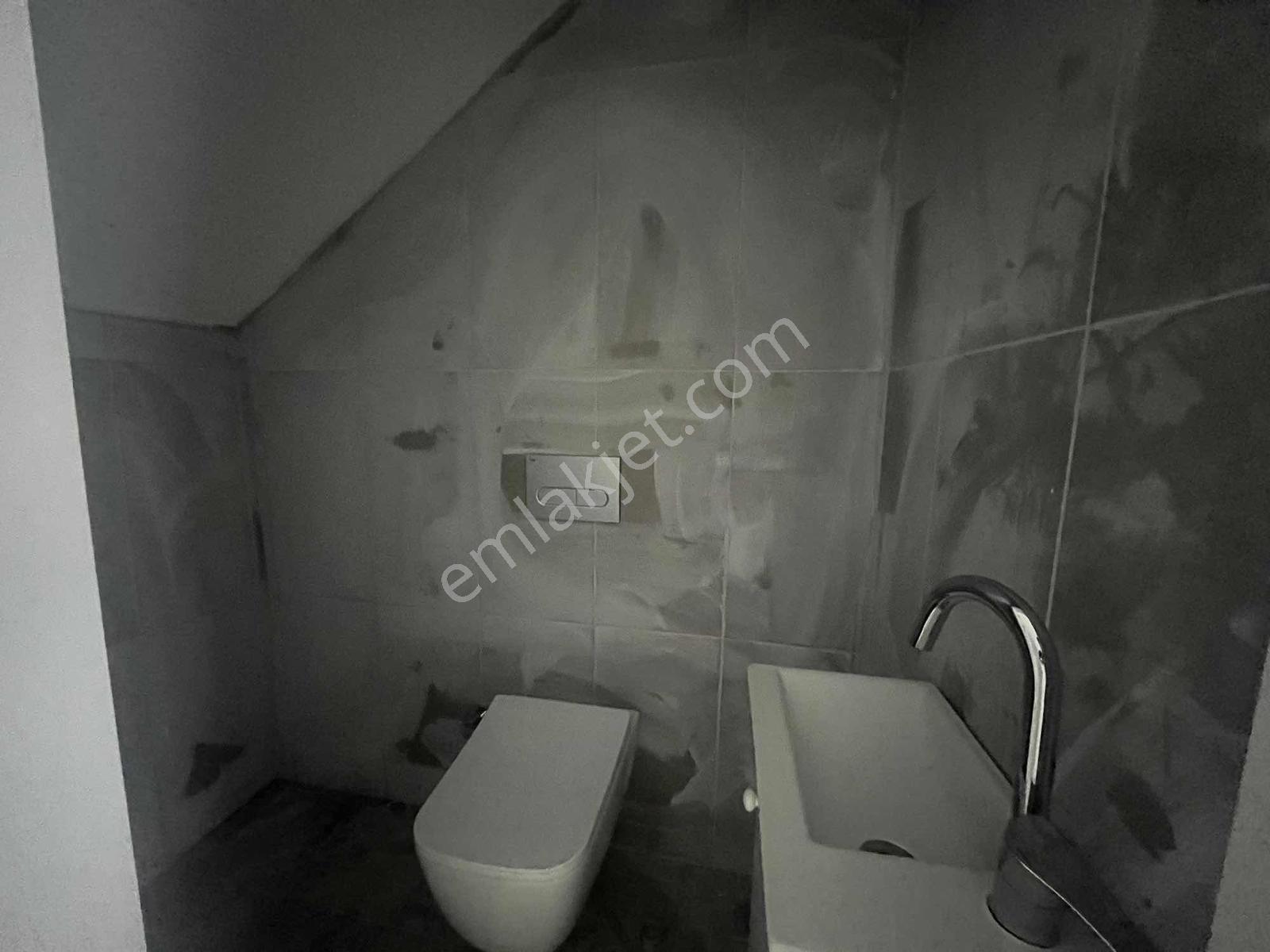 Başiskele Yeşilyurt Mah. Satılık Asansörlü 3+1 Dübleks Daıre — fotoğraf 12