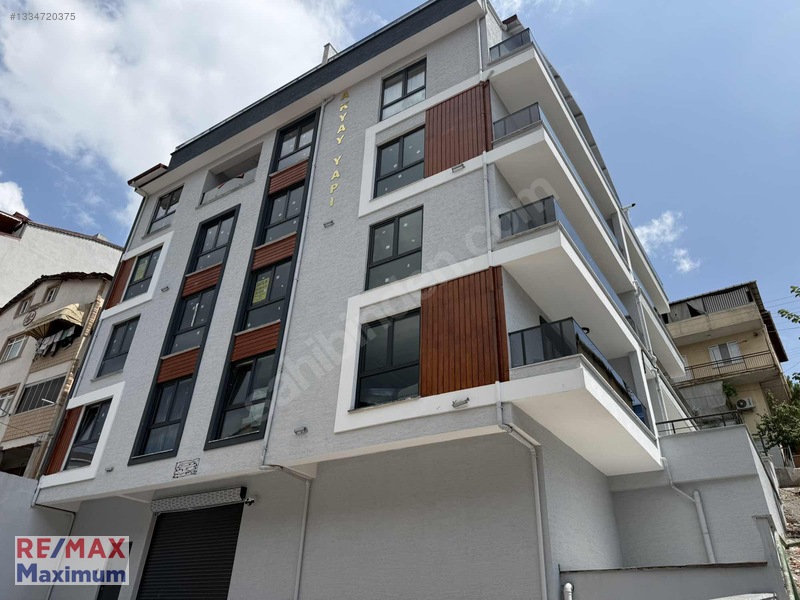 İzmit Kuruçeşme'De Satılık 2+1 Çatı Dublex Daire