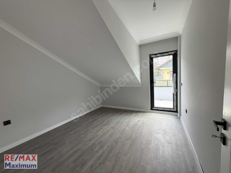 İzmit Kuruçeşme'de Satılık 2+1 Çatı Dublex Daire — fotoğraf 27