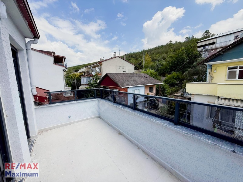 İzmit Kuruçeşme'de Satılık 2+1 Çatı Dublex Daire — fotoğraf 30