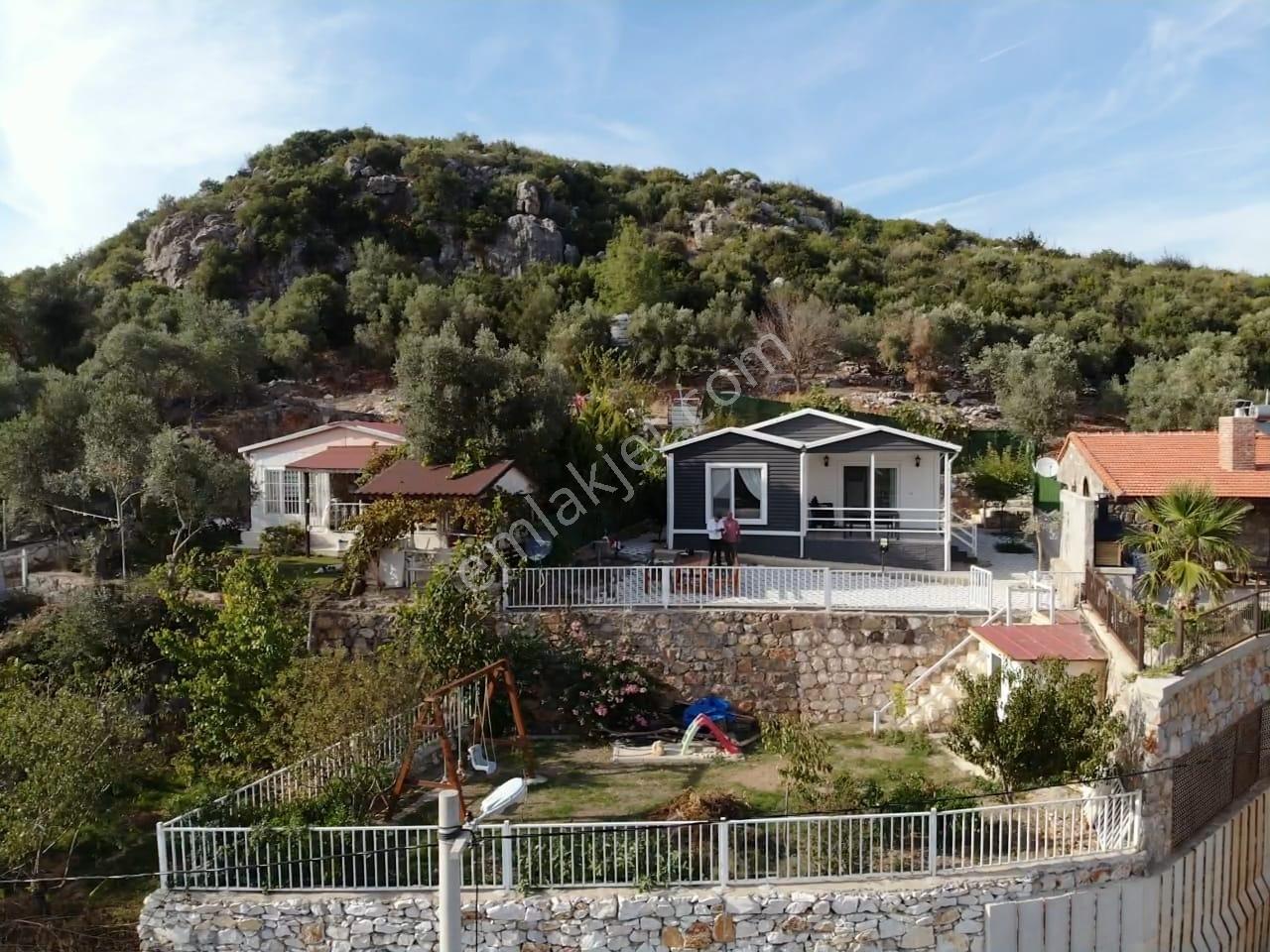 Çile'De 335 M2 Arsa Üzerinde, Manzaralı, 2+1/85M2 Satılık Köyevi