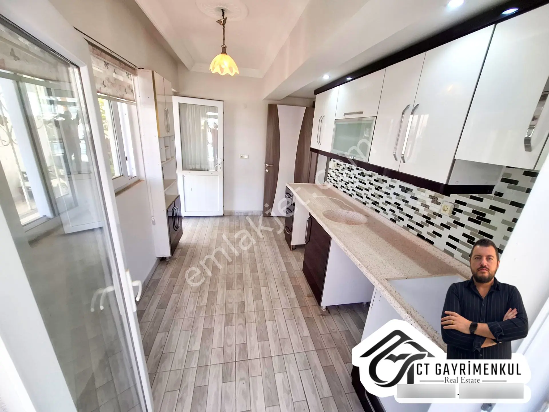 Didim'de Satılık 2+1 Ayrı Mutfak 30m2 Teras Balkonlu Ön Cephe Daire ! — fotoğraf 4
