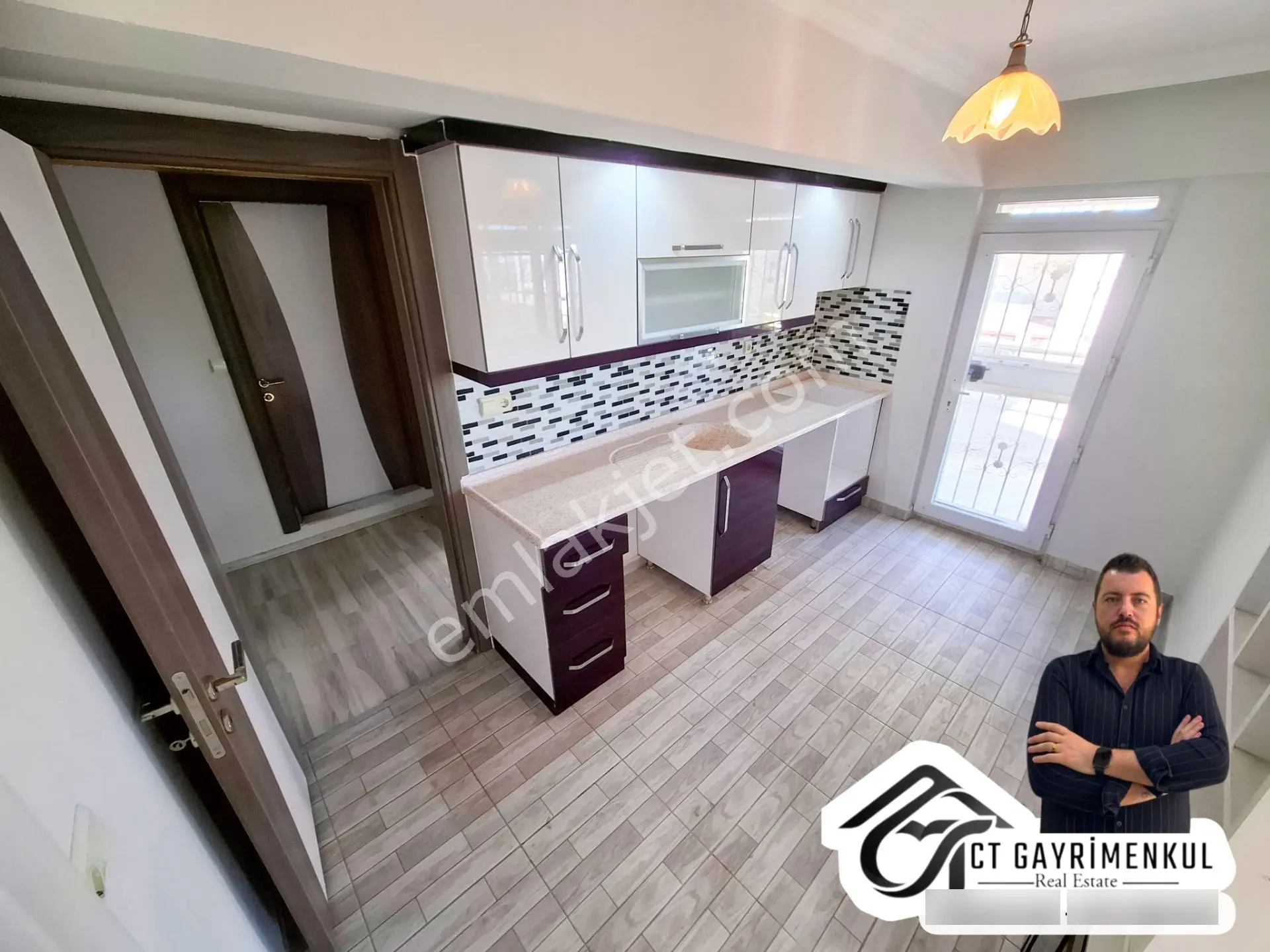 Didim'de Satılık 2+1 Ayrı Mutfak 30m2 Teras Balkonlu Ön Cephe Daire ! — fotoğraf 7