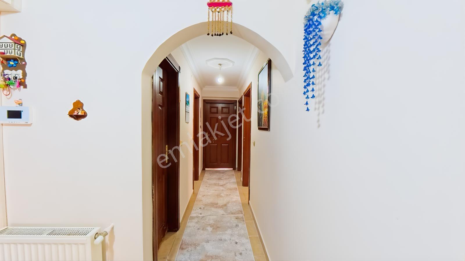 Dikmen Satılık 3+1 Daire, İki Kapalı Balkonlu,mantolamalı-fırsat — fotoğraf 18