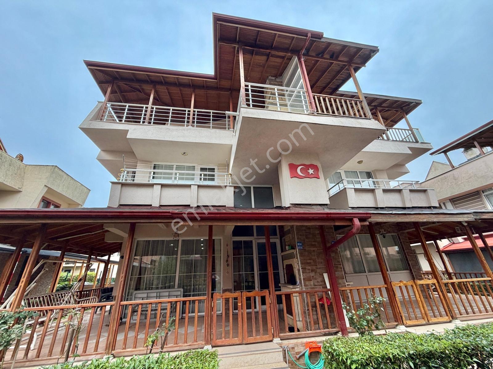 Remax Kıyı'dan Denize Sıfır Site İçi Güvenlikli Otoparklı Villa — fotoğraf 6