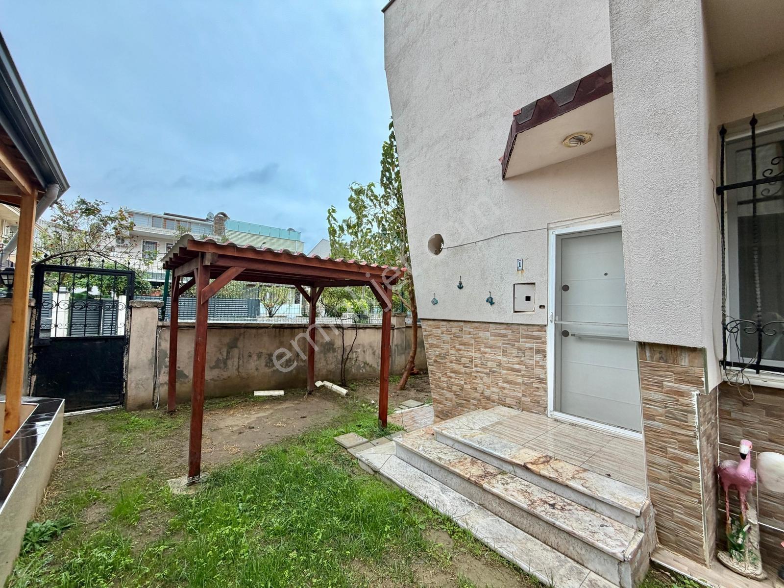 Remax Kıyı'dan Denize Sıfır Site İçi Güvenlikli Otoparklı Villa — fotoğraf 13