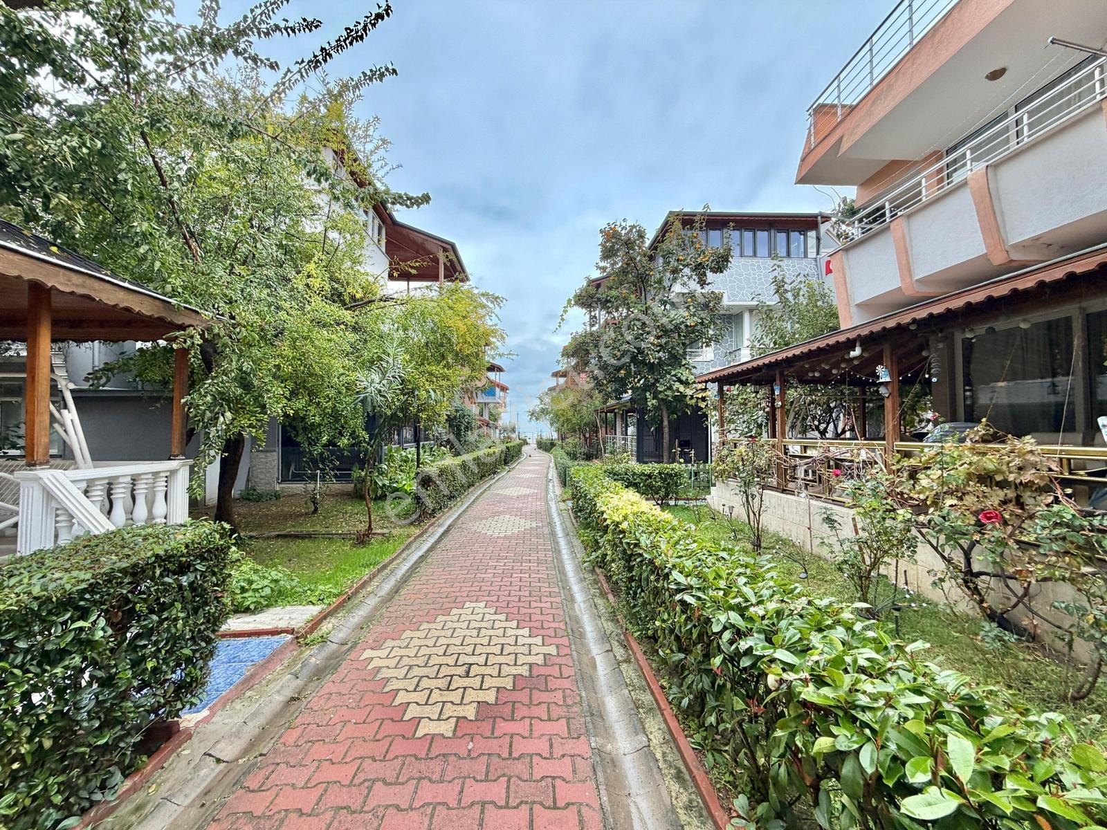 Remax Kıyı'dan Denize Sıfır Site İçi Güvenlikli Otoparklı Villa — fotoğraf 14