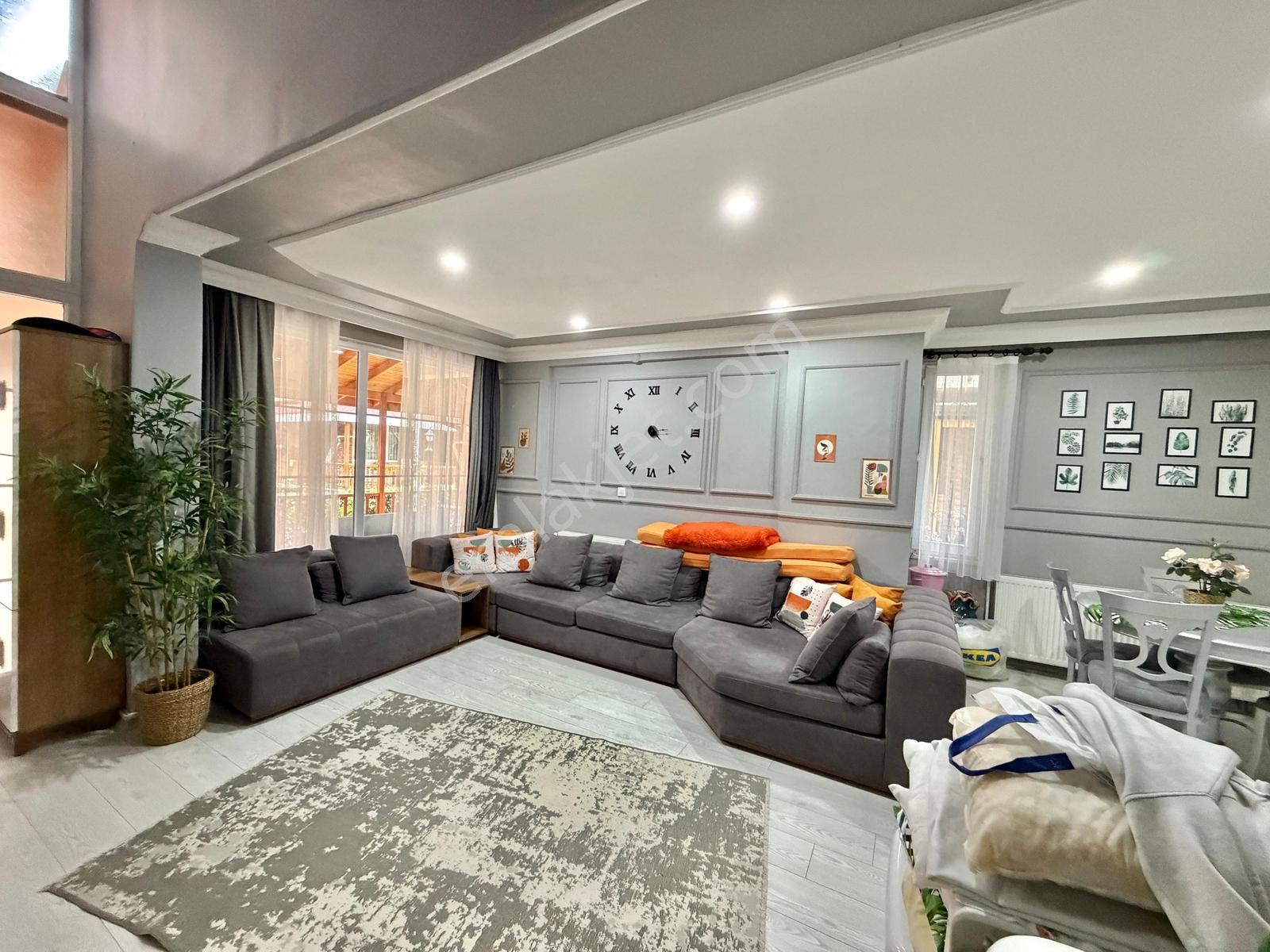 Remax Kıyı'dan Denize Sıfır Site İçi Güvenlikli Otoparklı Villa — fotoğraf 16