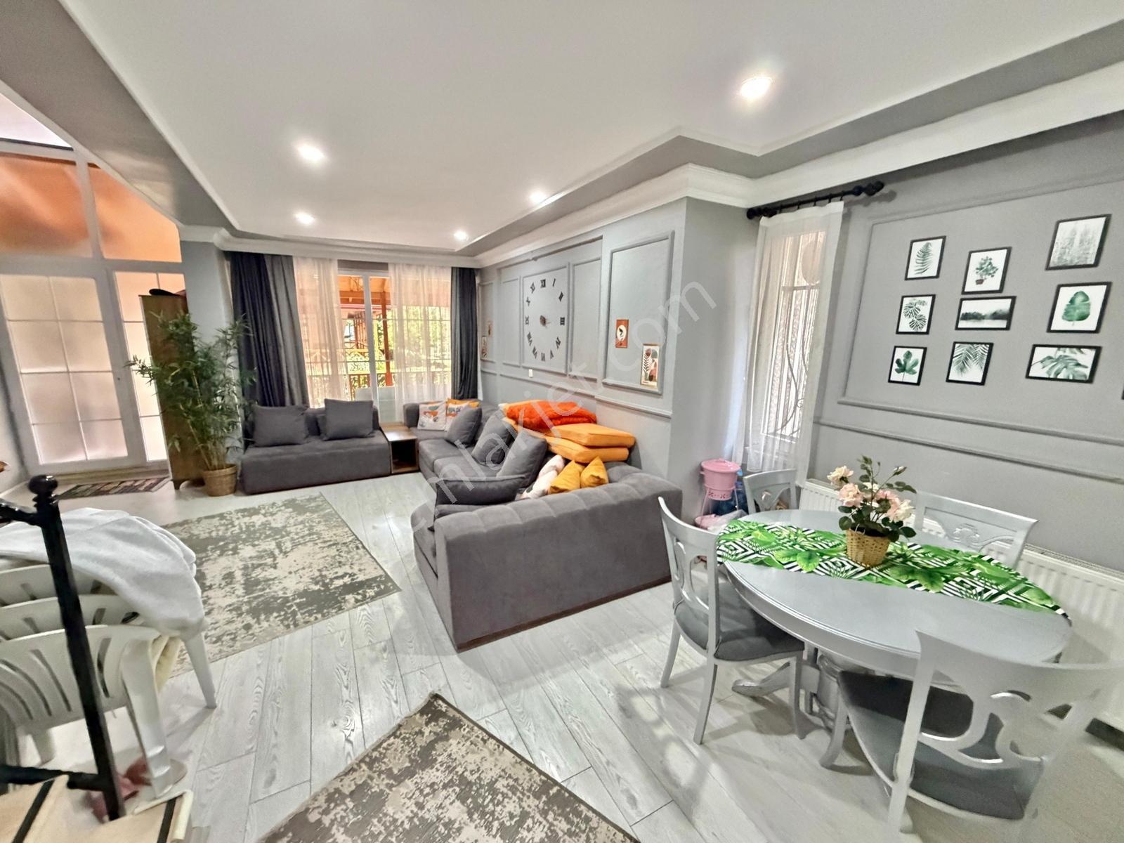 Remax Kıyı'dan Denize Sıfır Site İçi Güvenlikli Otoparklı Villa — fotoğraf 17