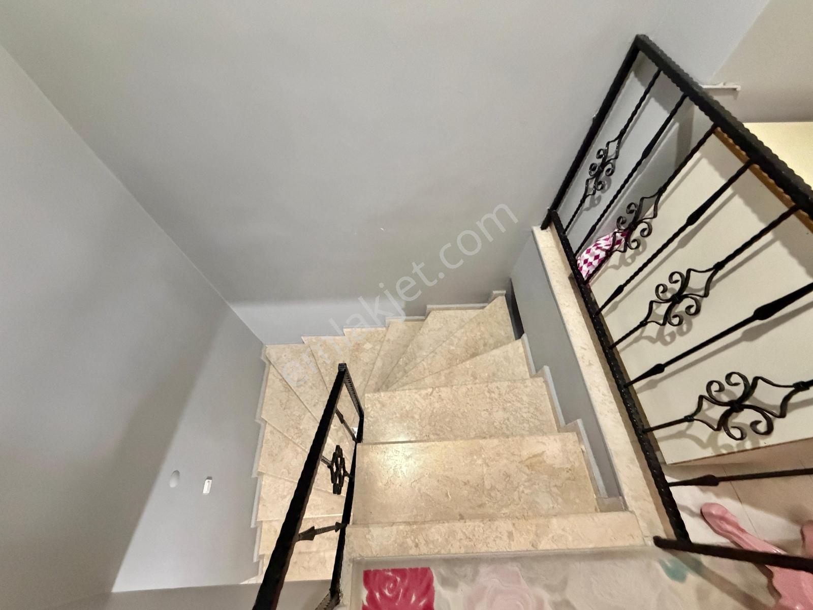 Remax Kıyı'dan Denize Sıfır Site İçi Güvenlikli Otoparklı Villa — fotoğraf 47