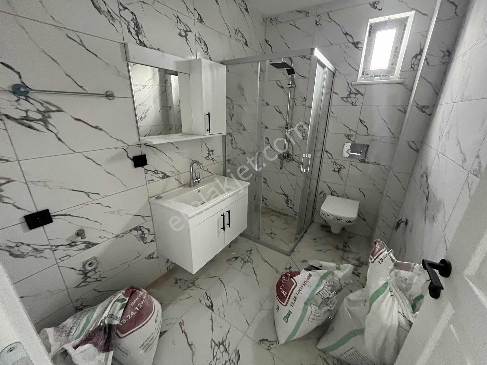 Kumbaşı Mah. Çift Balkonlu Hollü Ekstra Depolu En Üst Kat 1+1 — fotoğraf 13