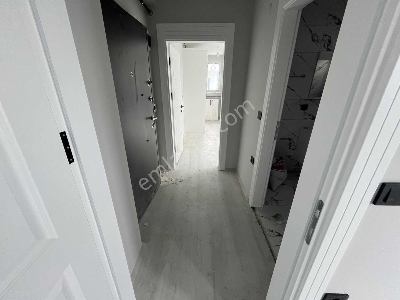 Kumbaşı Mah. Çift Balkonlu Hollü Ekstra Depolu En Üst Kat 1+1 — fotoğraf 18
