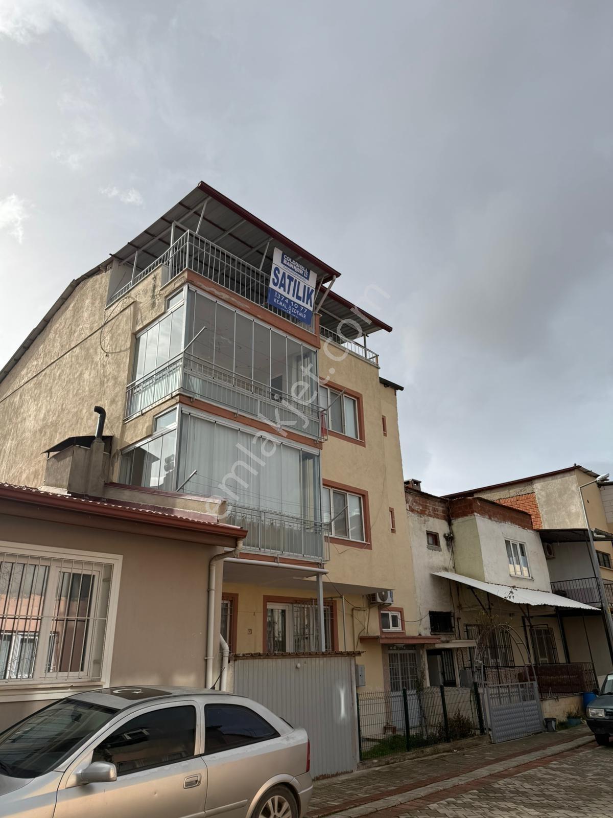 Sırakapılar Mahallesi Satılık 3 Katlı Komple Bina — fotoğraf 3