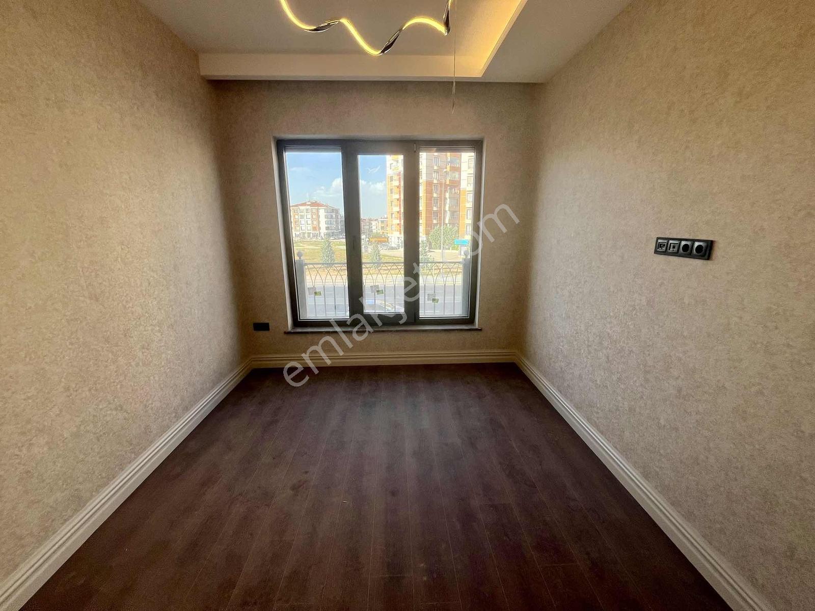 Yks'den Altınsanpark Sitesinde Lüx 5+1 Satılık Daire — fotoğraf 25