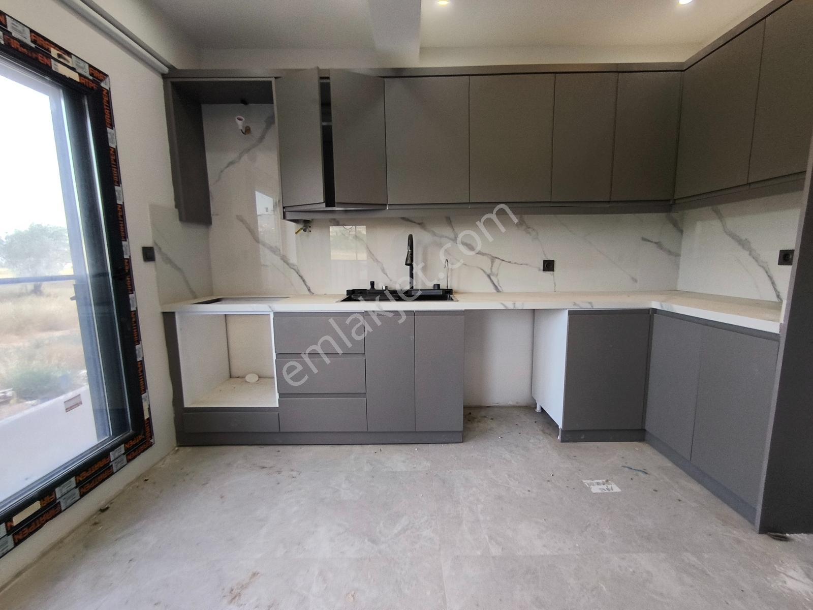 Kemalpaşa Ulucak'ta Yerden Isıtmalı Ebeveynli 2+1 Satılık Daire — fotoğraf 12
