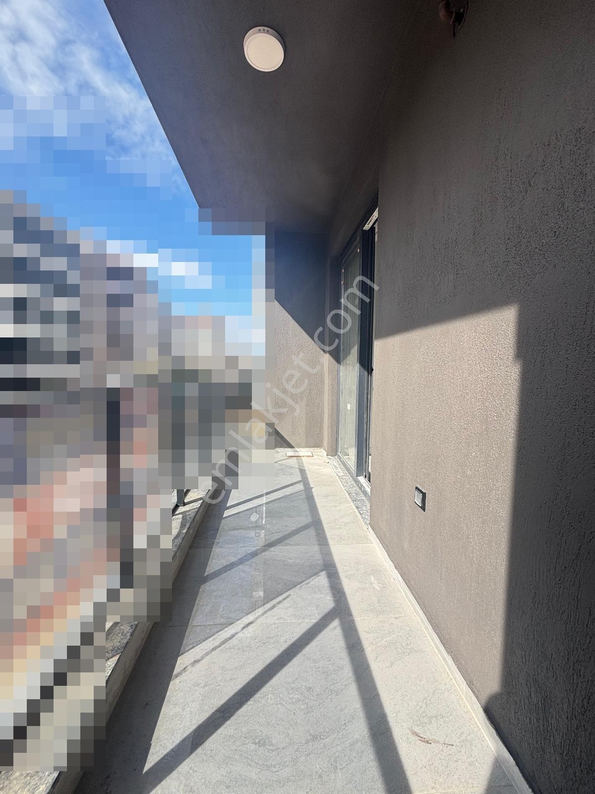 Demirler'den Karahasanlı'da Pazaryeri Karşısı 1+1 Satılık Apart — fotoğraf 11