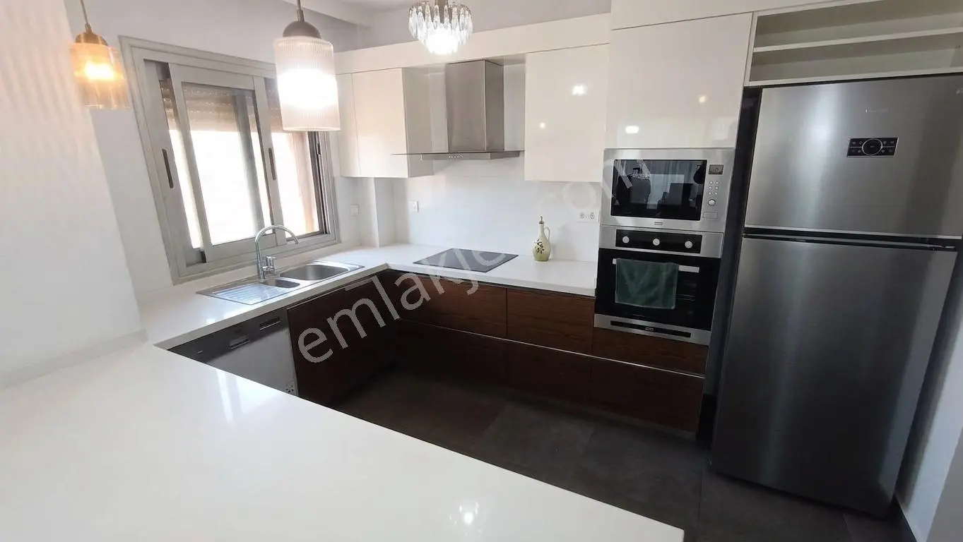 Muga'dan Karşıyaka 360 Sitesinde Deniz Manzaralı Satılık 4+1 — fotoğraf 6