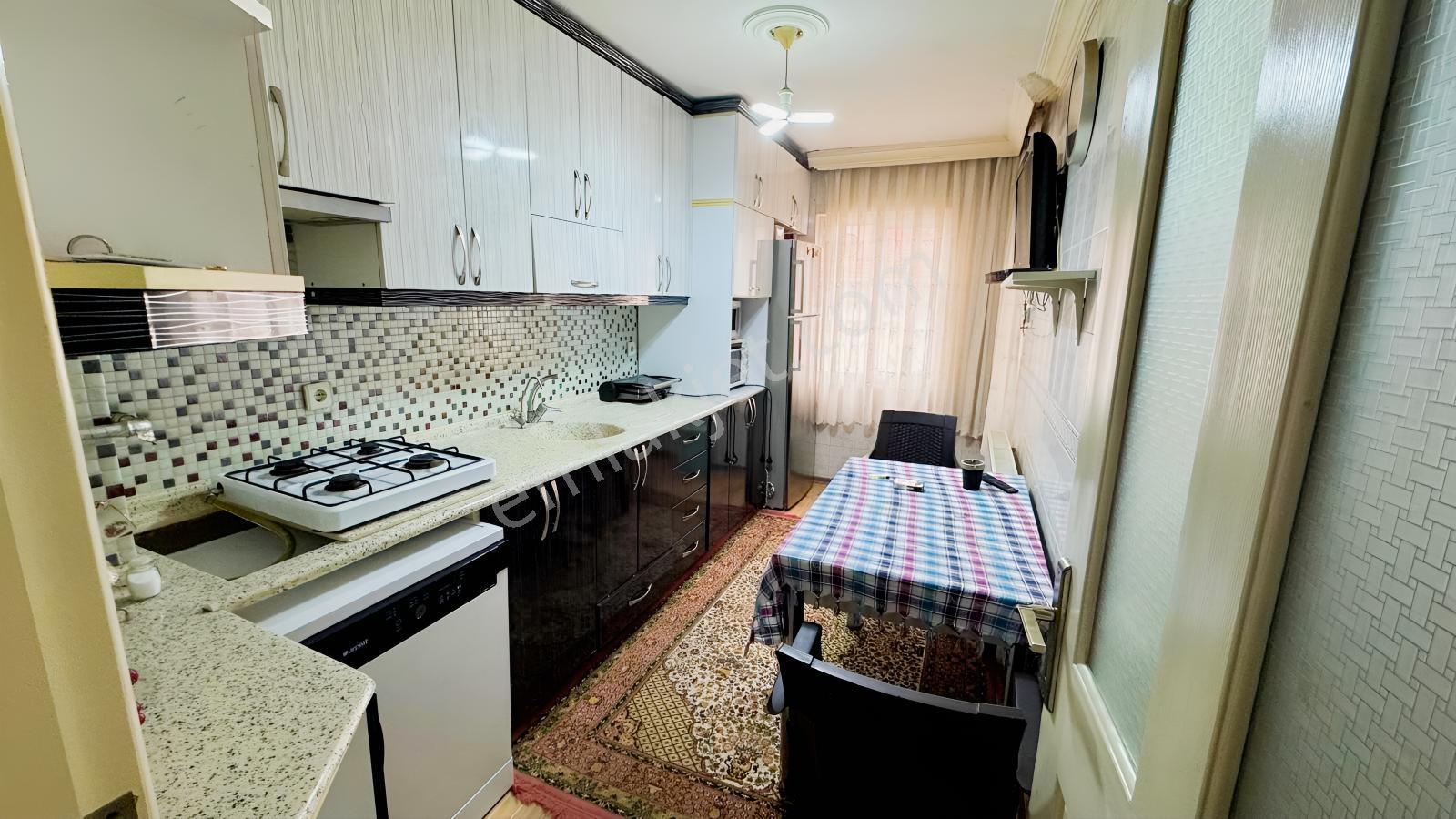 Manisa Yarhasanlar Mh. Çarşı İçi Geniş 3+1 Satılık Daire — fotoğraf 8