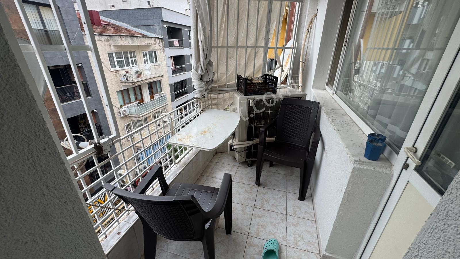 Manisa Yarhasanlar Mh. Çarşı İçi Geniş 3+1 Satılık Daire — fotoğraf 9