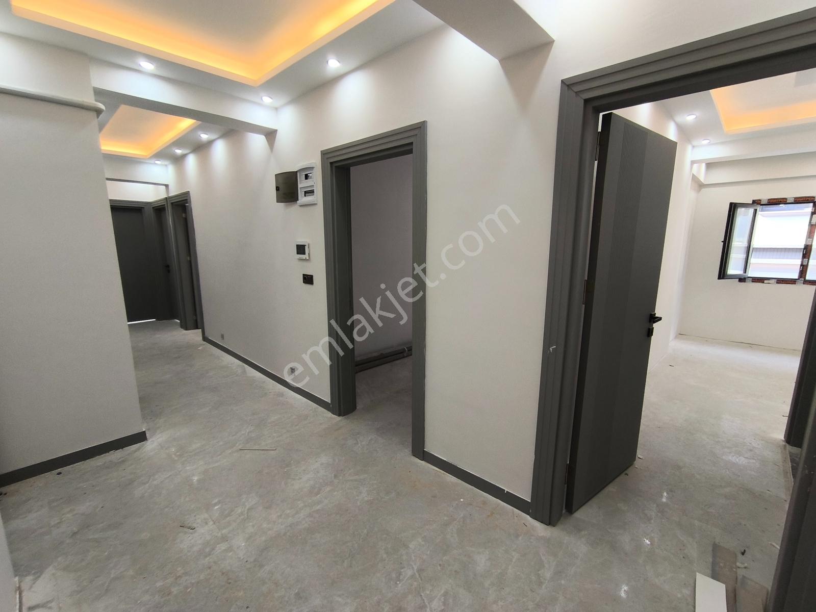 Kemalpaşa Ulucak'ta Geniş Ebeveyn Banyolu 3+1 Satılık Daire — fotoğraf 14