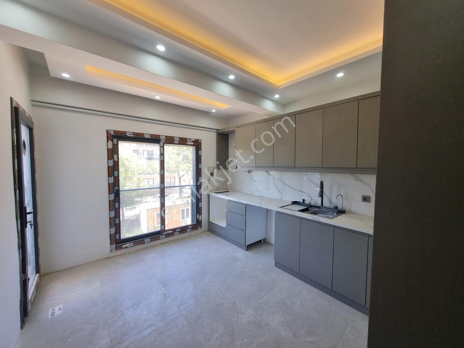 Kemalpaşa Ulucak'ta Geniş Ebeveyn Banyolu 3+1 Satılık Daire — fotoğraf 15