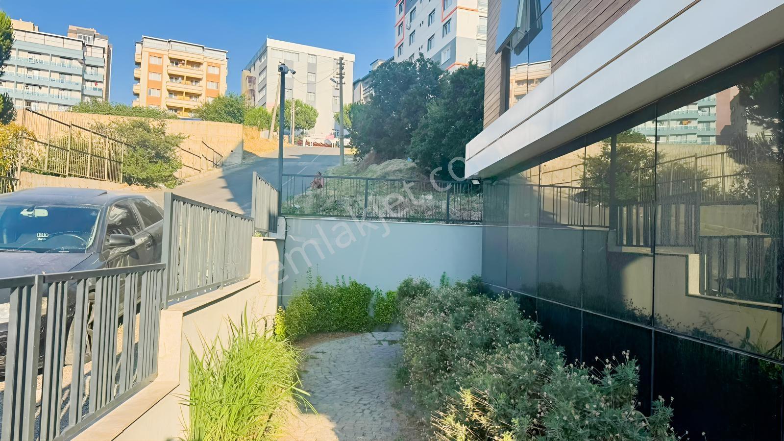 Aliağa İzpek Suit Krediye Uygun Boş 1+0 Satılık Daire — fotoğraf 4