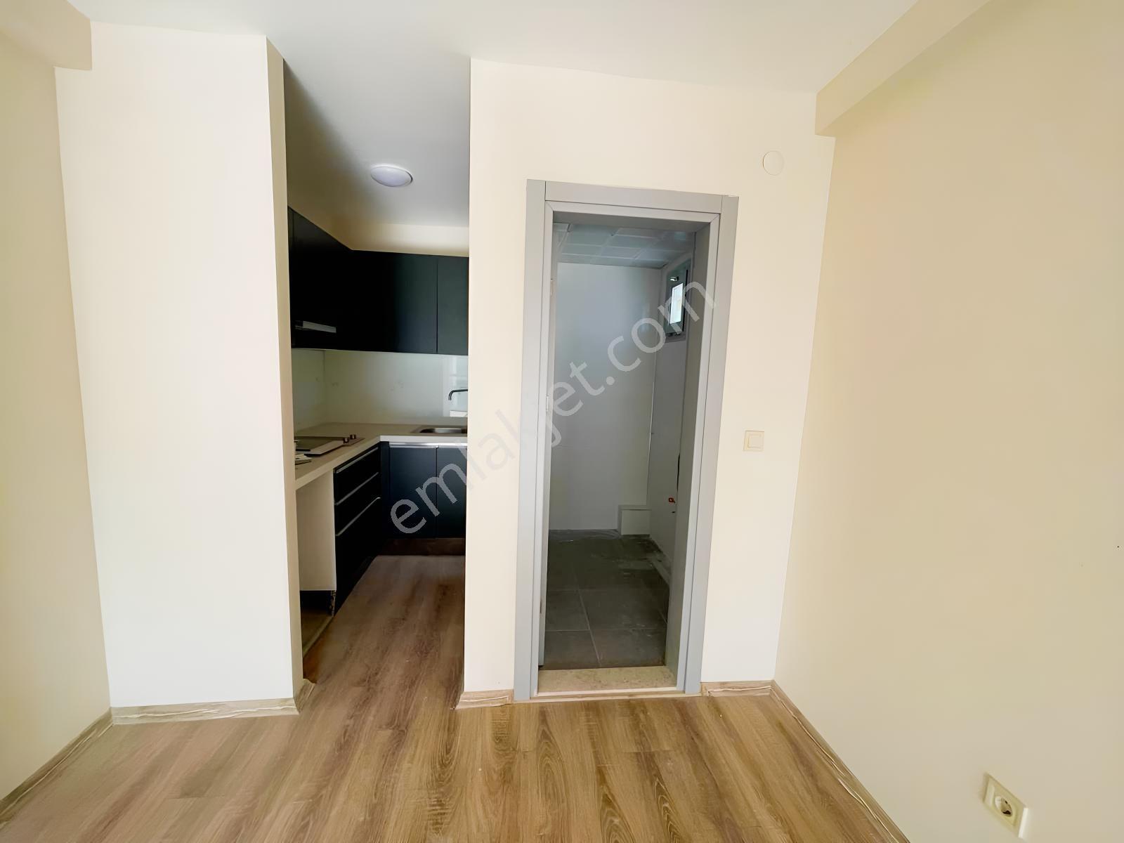 Aliağa İzpek Suit Krediye Uygun Boş 1+0 Satılık Daire — fotoğraf 13