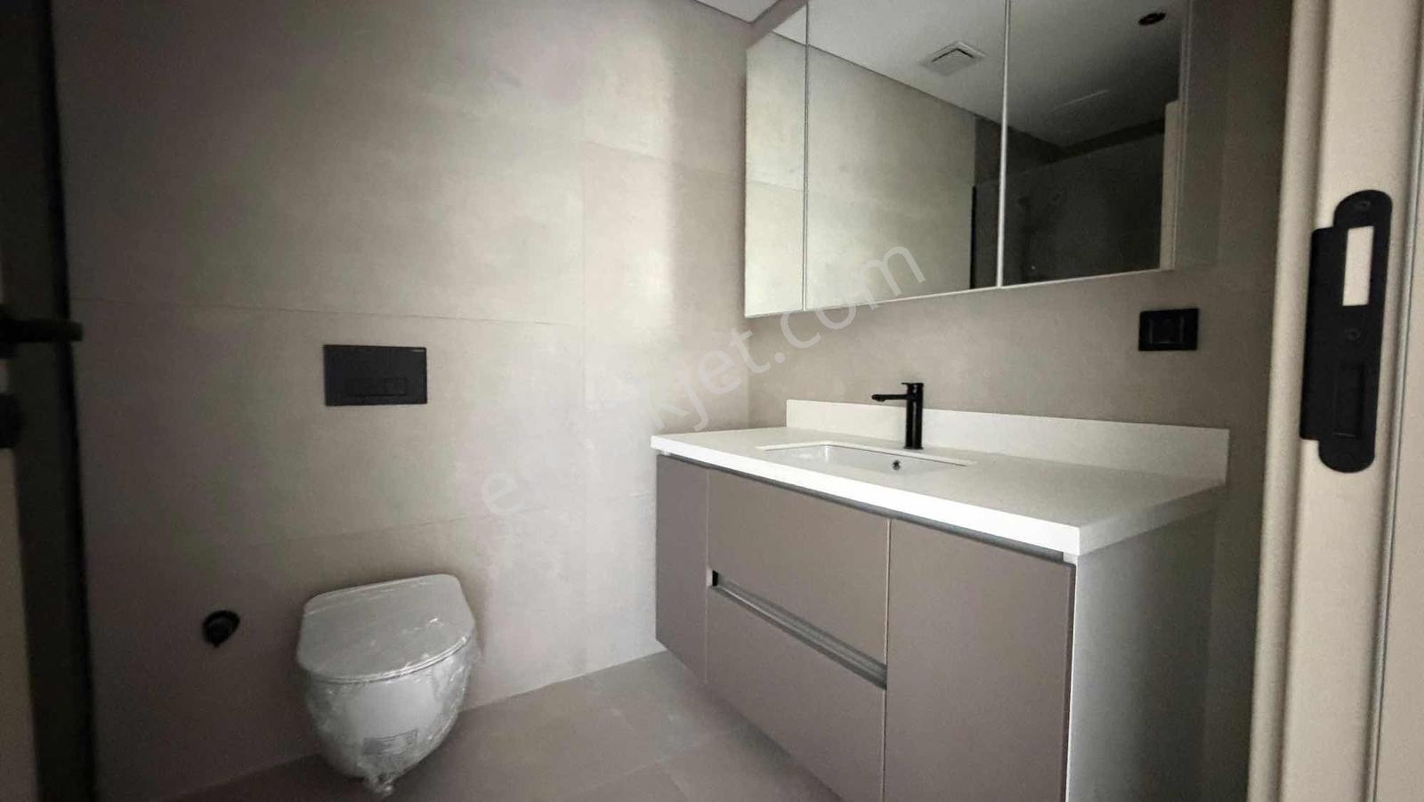 Kadıköy Emlakkonut E5 Cephe Şerefiyeli Satılık 3+1 Teslim Daire — fotoğraf 16
