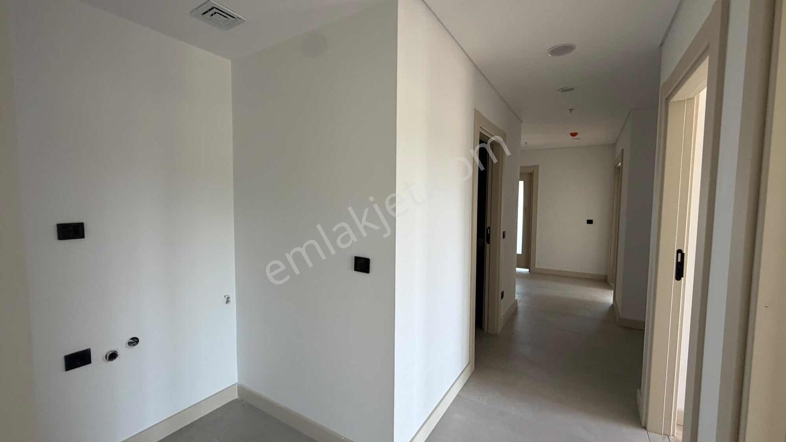 Kadıköy Emlakkonut E5 Cephe Şerefiyeli Satılık 3+1 Teslim Daire — fotoğraf 18