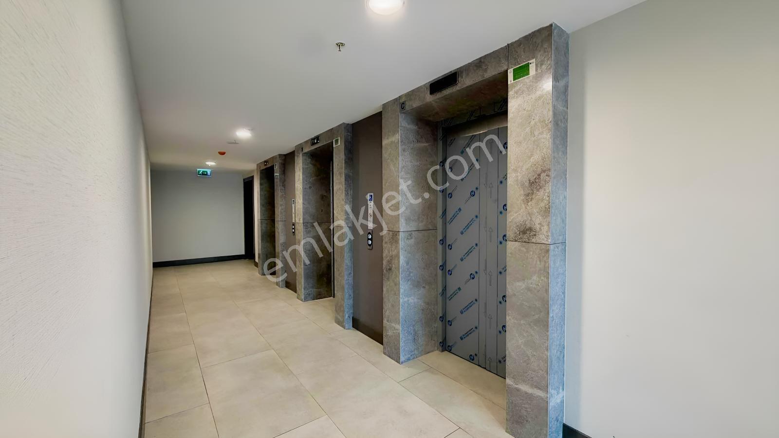 Kadıköy Emlakkonut E5 Cephe Şerefiyeli Satılık 3+1 Teslim Daire — fotoğraf 20