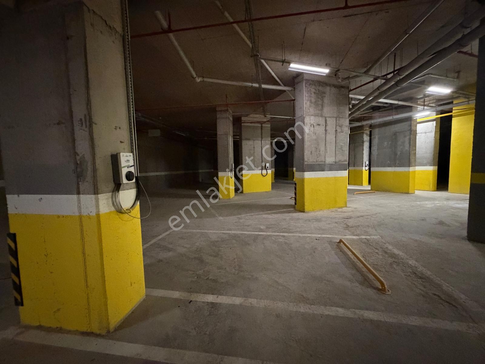 Kadıköy Emlakkonut E5 Cephe Şerefiyeli Satılık 3+1 Teslim Daire — fotoğraf 21
