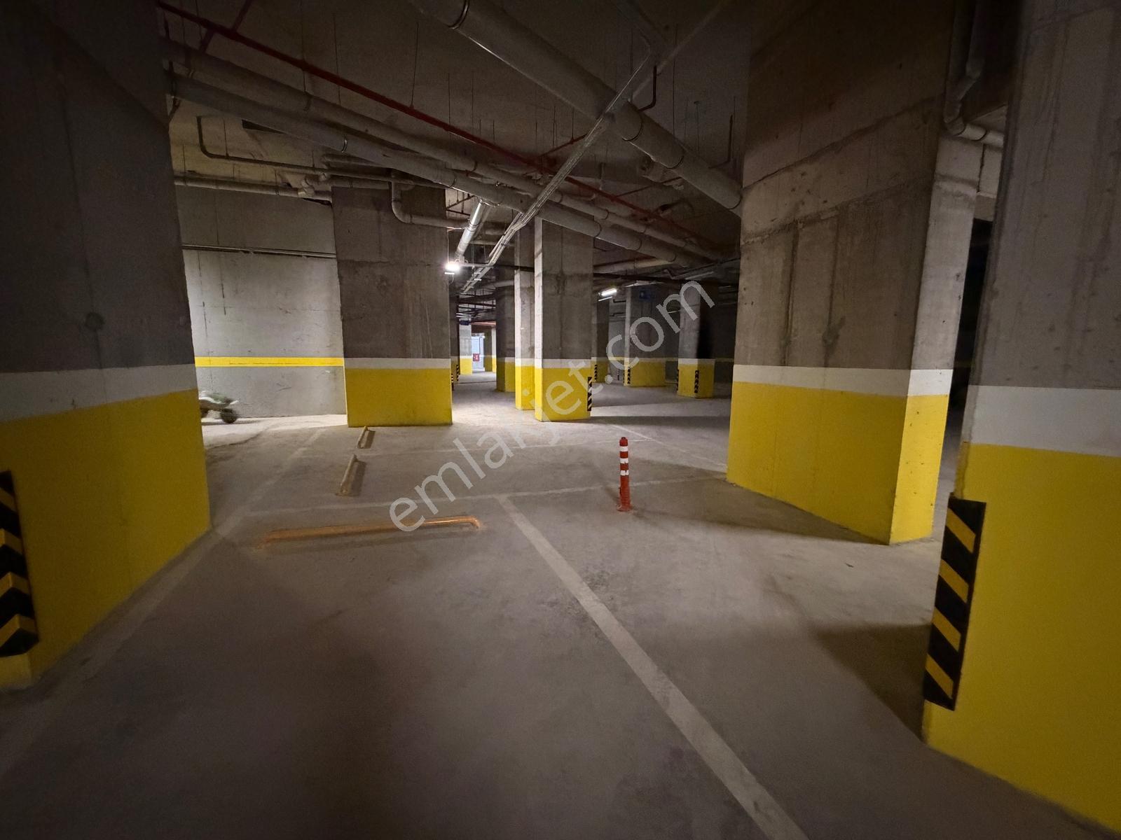 Kadıköy Emlakkonut E5 Cephe Şerefiyeli Satılık 3+1 Teslim Daire — fotoğraf 22