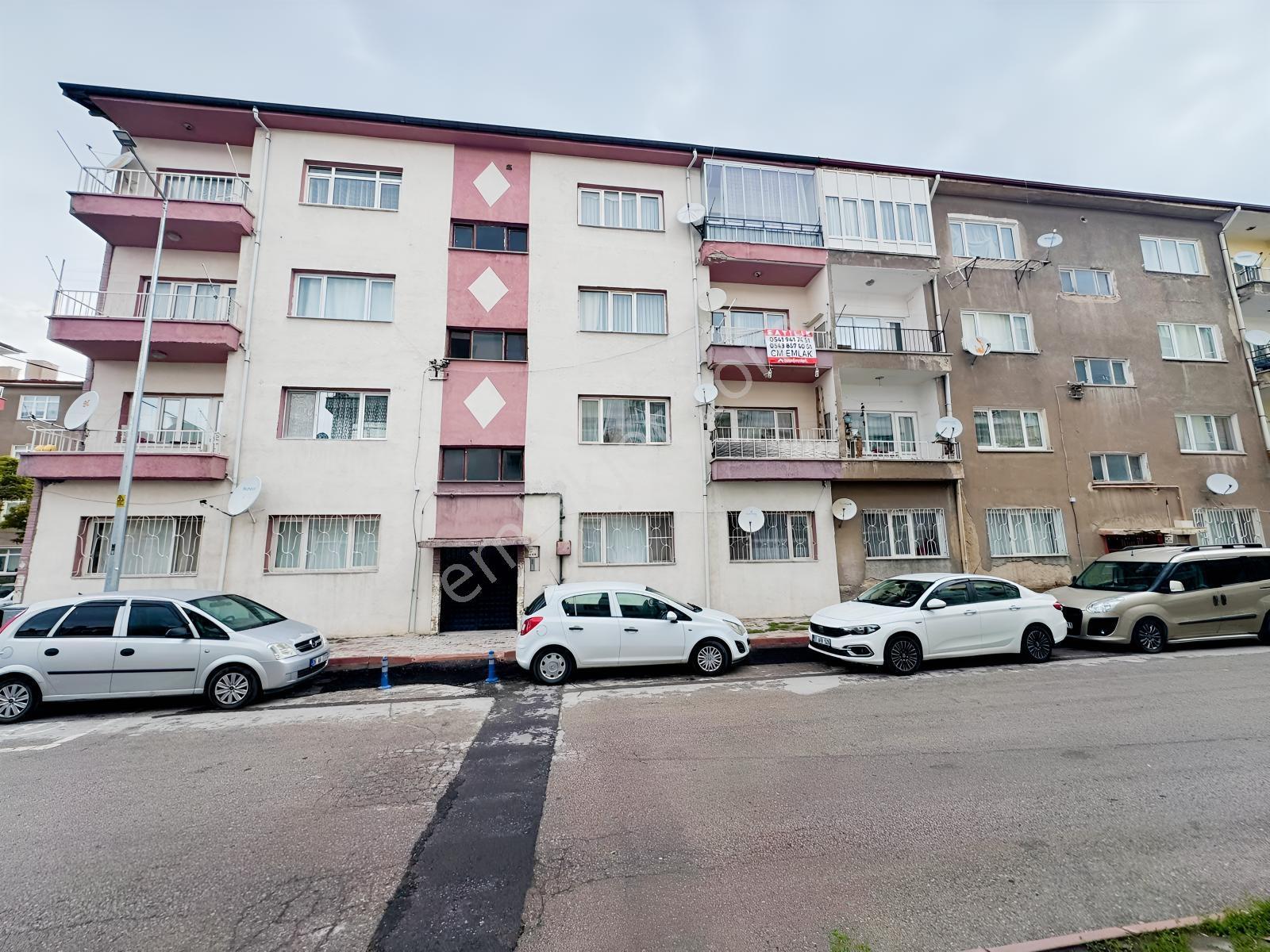 Cm Emlaktan, Selçuk Mah. Kendirli Cami Yakını 3+1 Satılık Daire