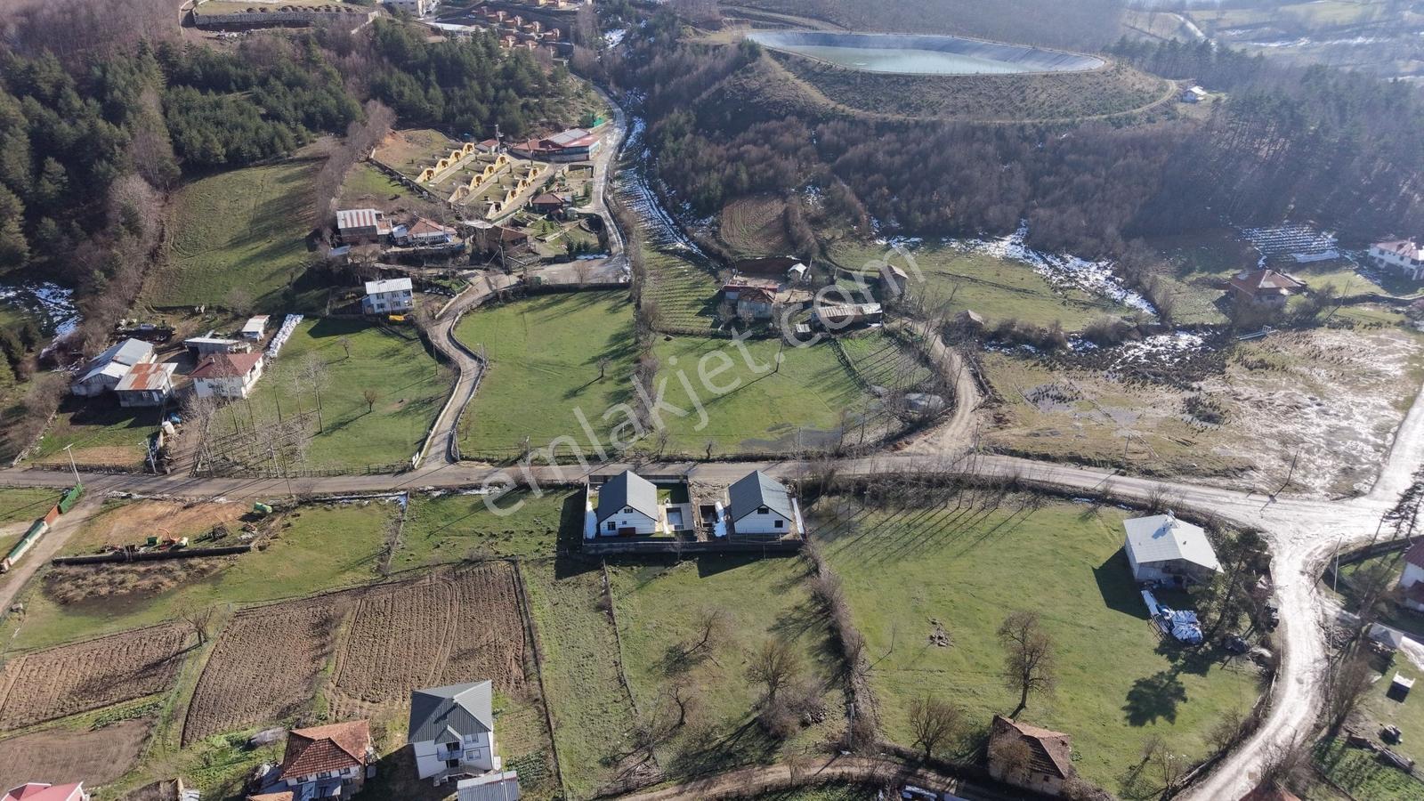 İznik Candarlı'da 1,766 M²/ Bölünebilir, İmarlı Villalık Arsa — fotoğraf 4