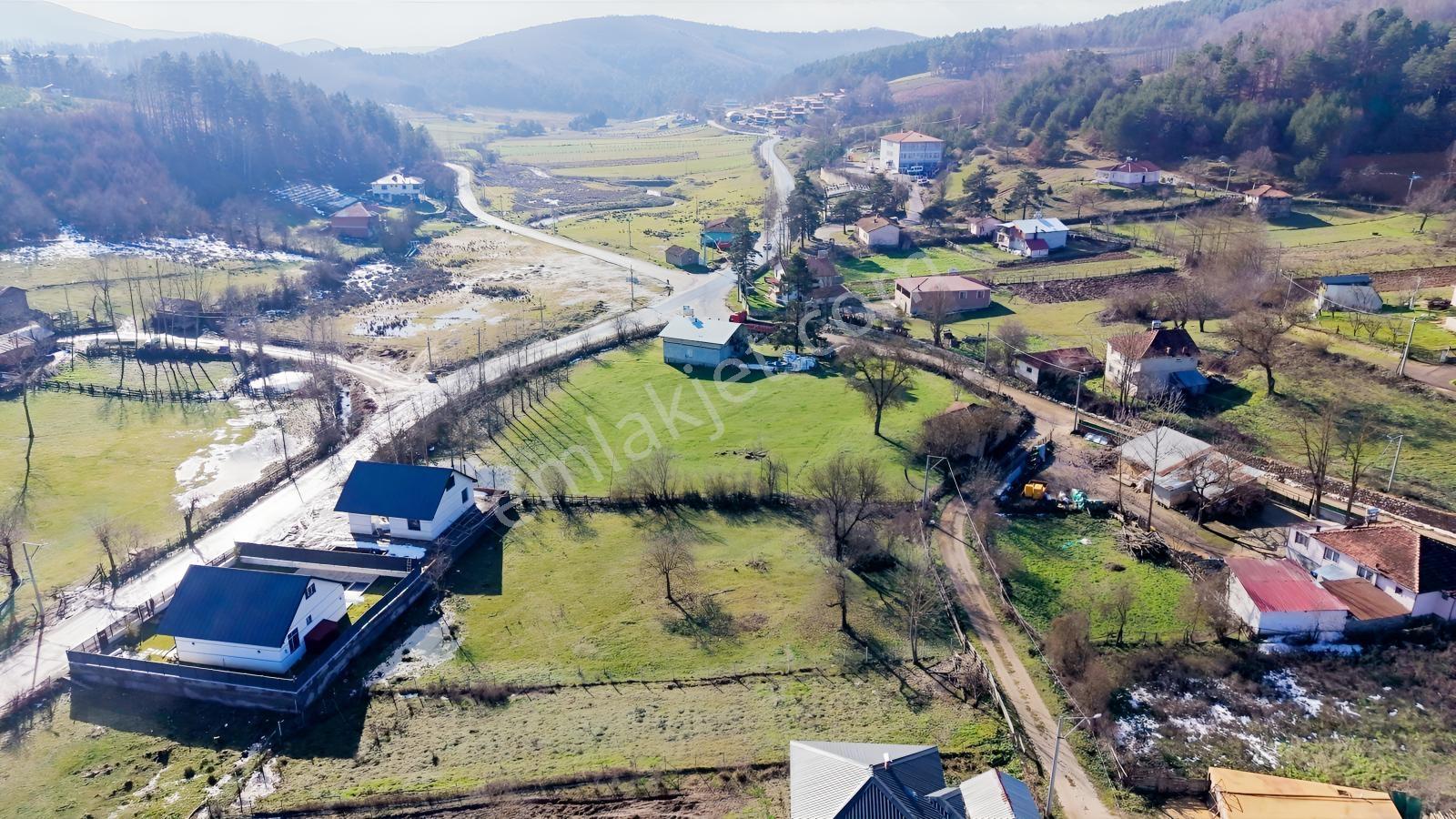 İznik Candarlı'da 1,766 M²/ Bölünebilir, İmarlı Villalık Arsa — fotoğraf 8